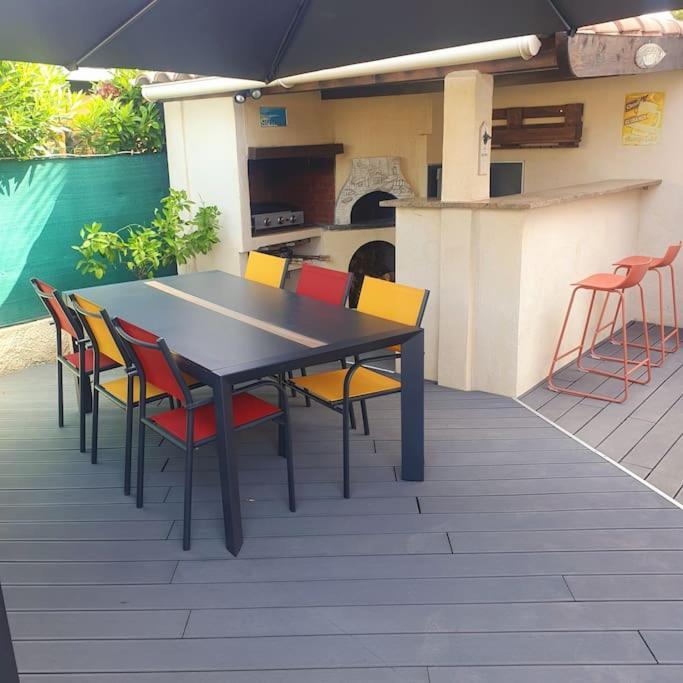 Joli Haut De Villa 3 Chambres Climatise Avec Jacuzzi Marignane Dış mekan fotoğraf